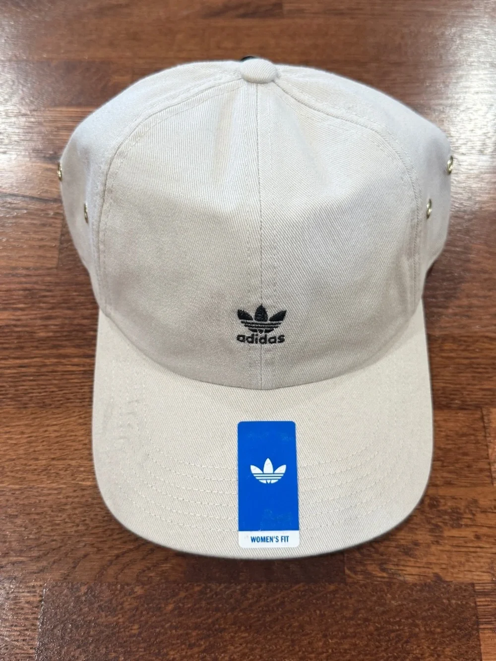 Woman cap adidas